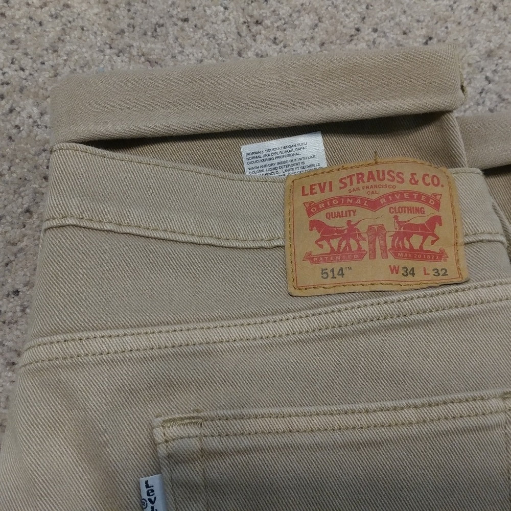 Levi Corduroy Pants
